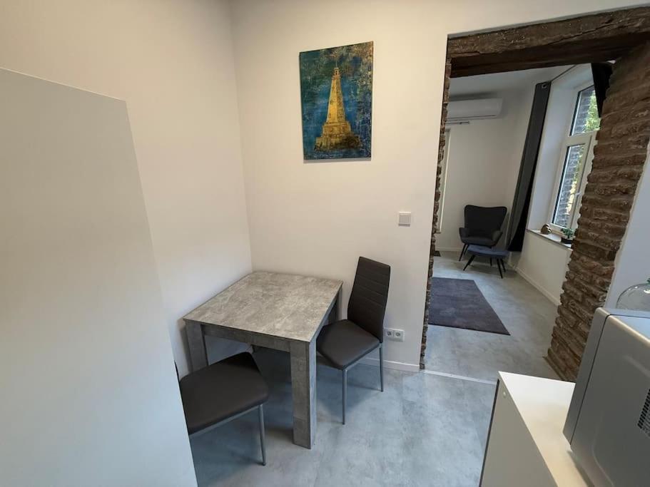 Gemuetliche Kleine Mit Balkon Apartment Aachen